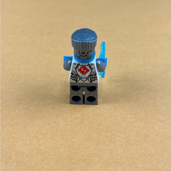 LEGO Ninjago Legacy Rebooted- Zane Minifigure- 71731 NJ647 2" - Picture 3 of 8